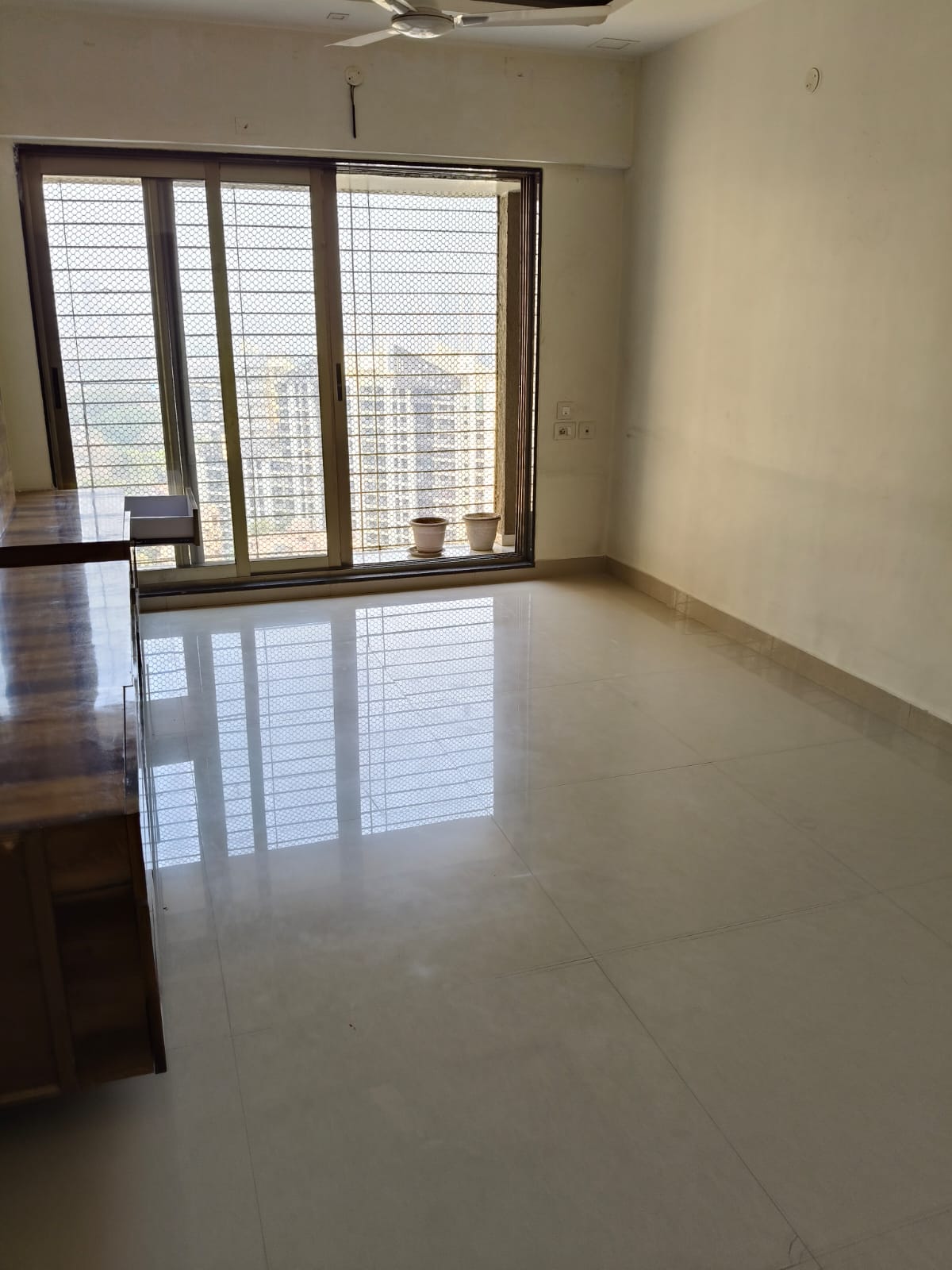 2 BHK + Extra Room Apartment For Rent in Kalpataru Hills Phase II