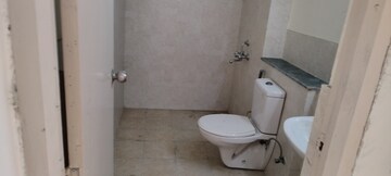 Attached Bathroom in 3 BHK Apartment at Jaypee Klassic Shaurya, Sector 134 – for Rent