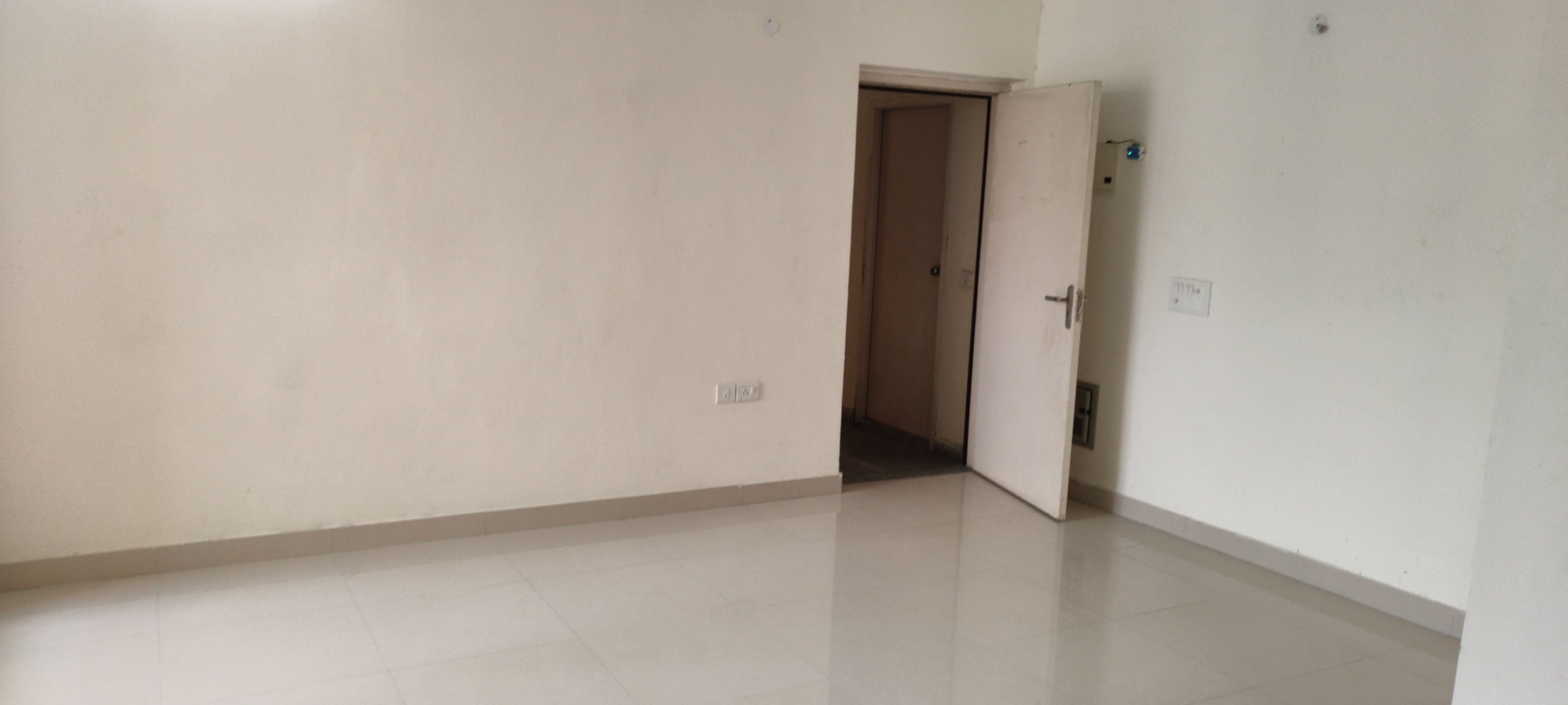 3 BHK + Servant Room 1370 Sq.Ft. Apartment in Jaypee Klassic Shaurya