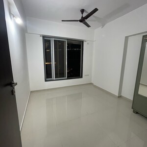 Room in 1 BHK Apartment at Je And Vee Om Trimurti, Dindoshi – for Sale