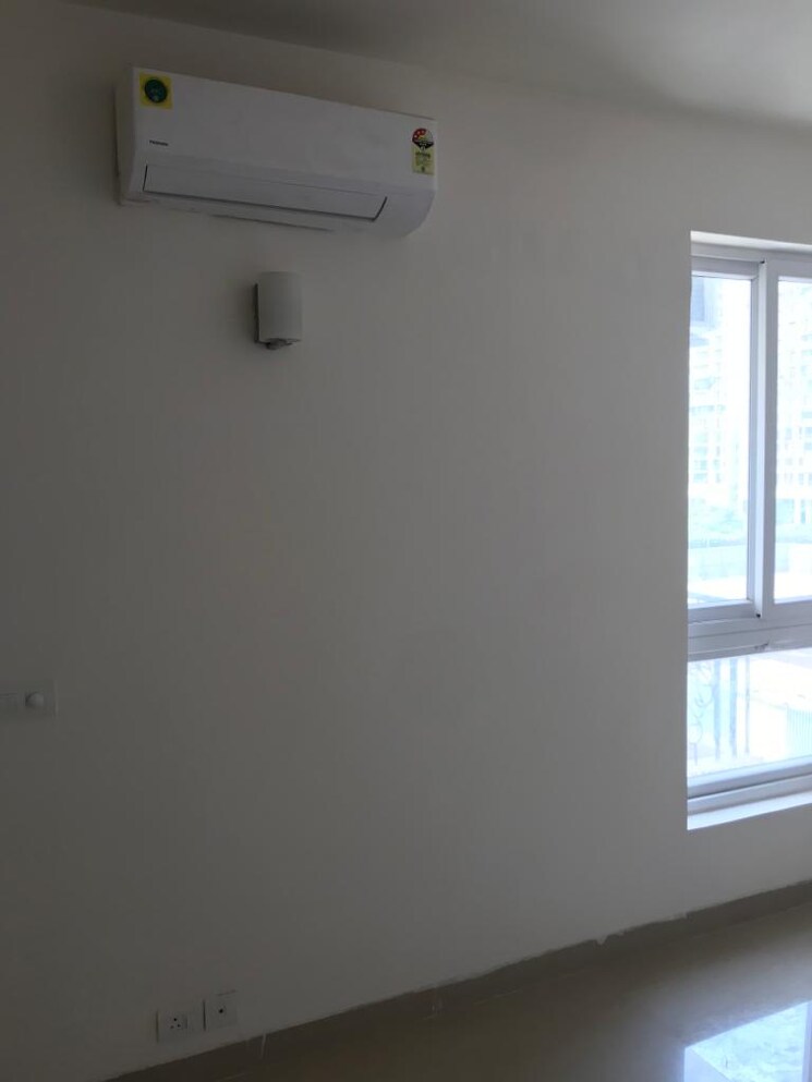 Room, emaar-emerald-estate 3 Bedroom 1395 Sq.Ft. Apartment In Sector 65 Gurgaon 8687570