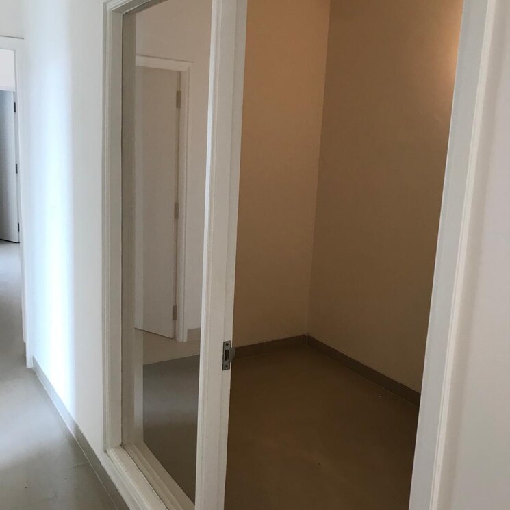 Bathroom, emaar-emerald-estate 3 Bedroom 1395 Sq.Ft. Apartment In Sector 65 Gurgaon 8687570