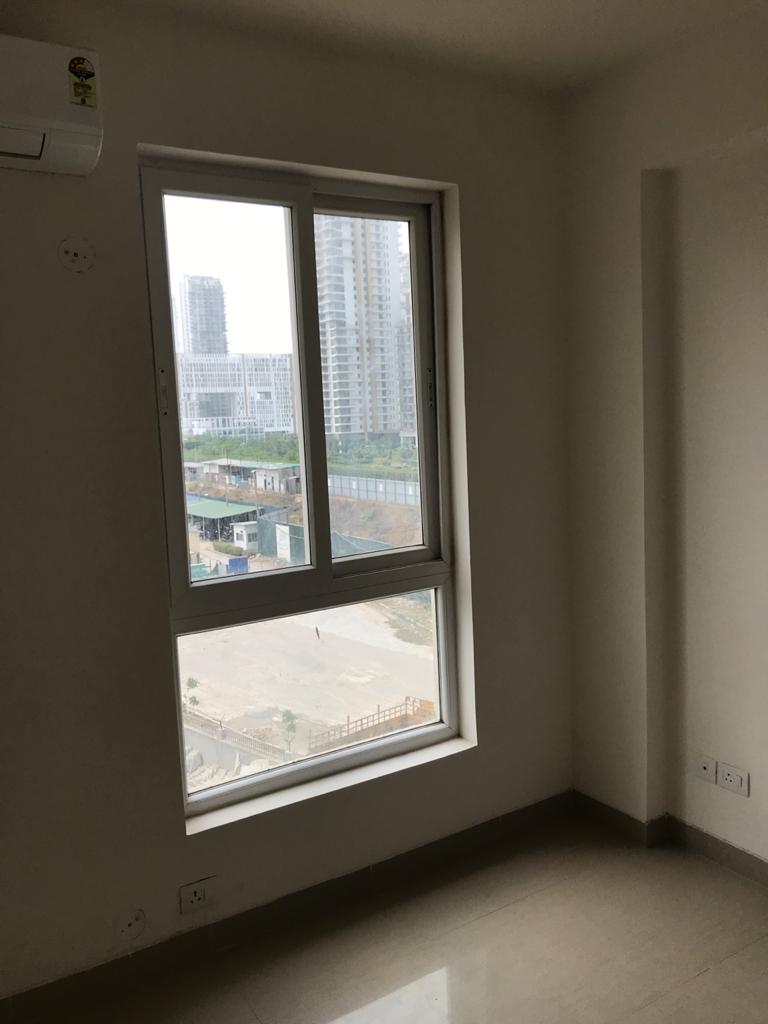 3 BHK + Study Room 1395 Sq.Ft. Apartment in Emaar Emerald Estate