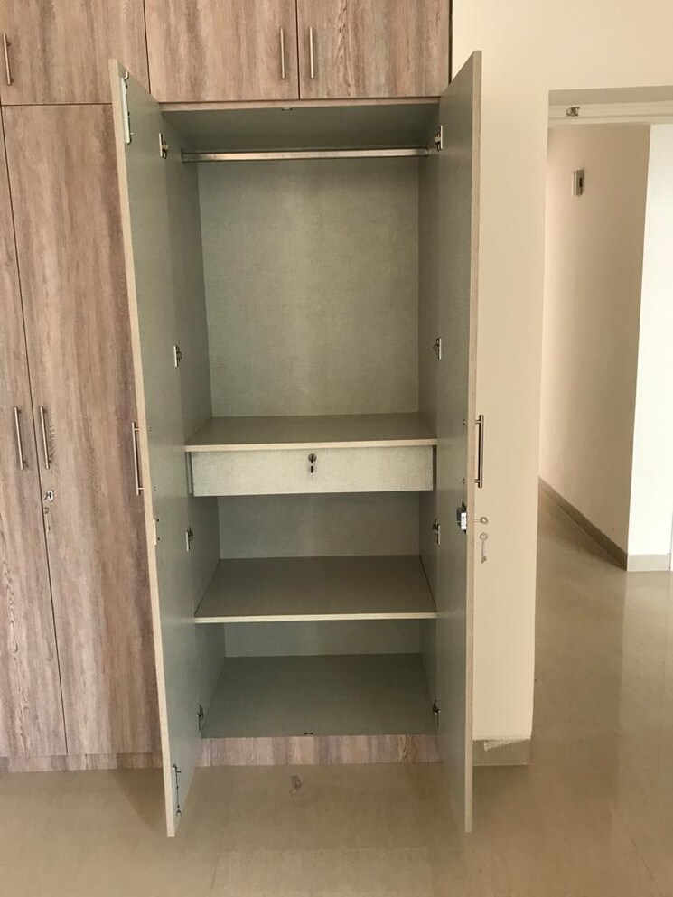 undefined, emaar-emerald-estate 3 Bedroom 1395 Sq.Ft. Apartment In Sector 65 Gurgaon 8687570