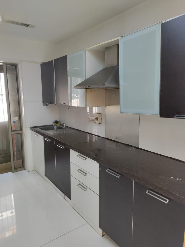 Kitchen, ekta-heritage-apartment 3 Bedroom 1300 Sq.Ft. Apartment In Khar West Mumbai 8687591