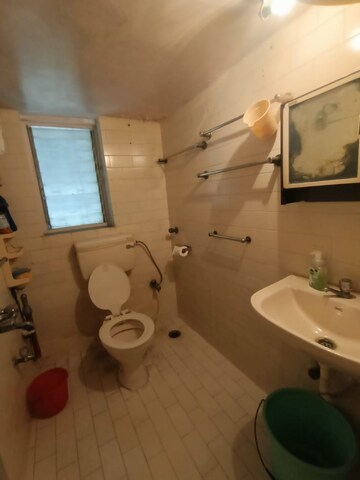 Team Area in 3 BHK Apartment at Rustomjee Paramount, Khar West – for Sale