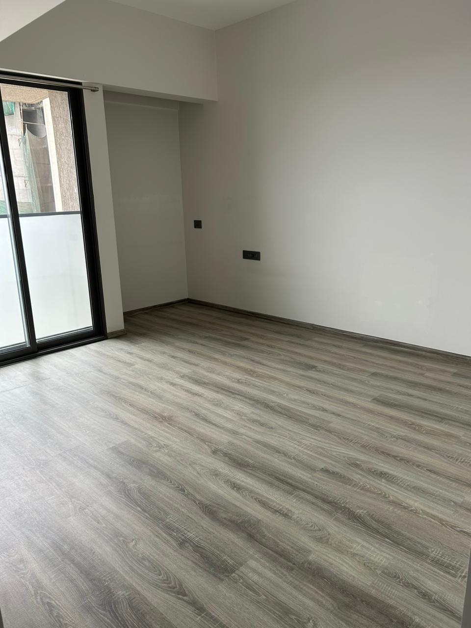 3 BHK Apartment For Sale in Rustomjee Paramount