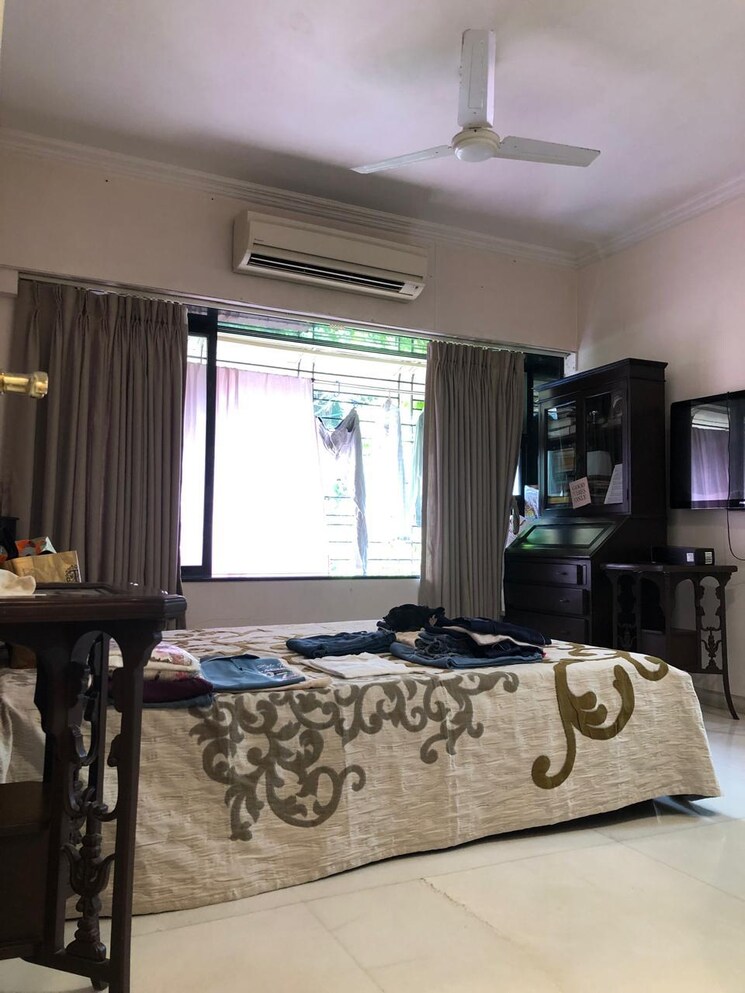 Living Room, bandra west 4 Bedroom 2200 Sq.Ft. Apartment In Bandra West Mumbai 8687612