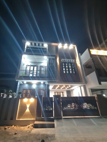 Gym in 2 BHK Builder Floor at Sahastradhara Road – for Rent