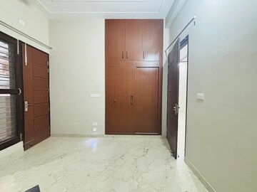 Room in 2 BHK Builder Floor at Sahastradhara Road – for Rent