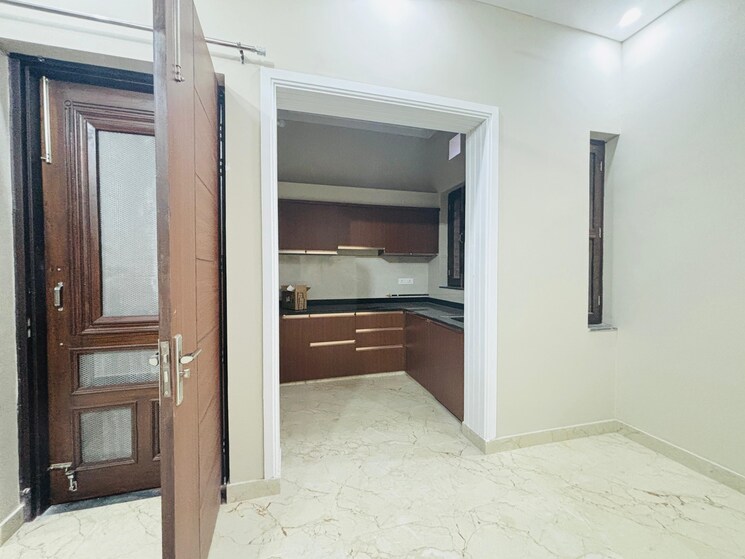 Room, sahastradhara road 2 Bedroom 1200 Sq.Ft. Builder Floor In Sahastradhara Road Dehradun 8687625