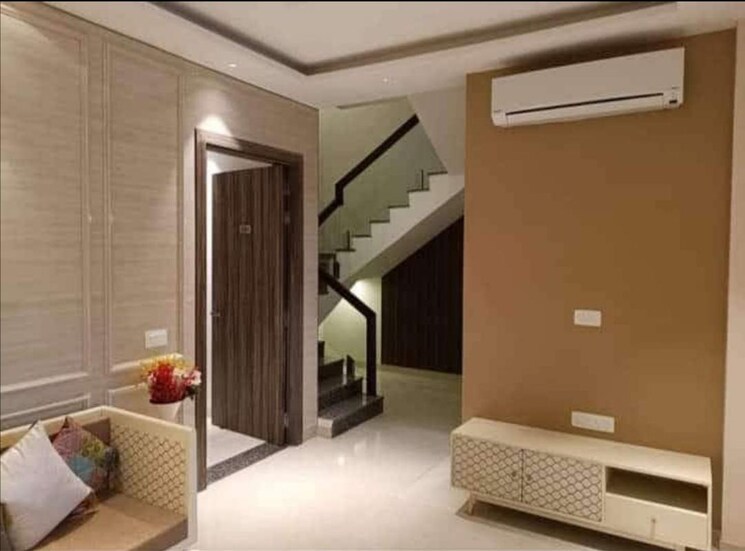 Living Room, pitampura 3 Bedroom 125 Sq.Yd. Builder Floor In Pitampura Delhi 8687627