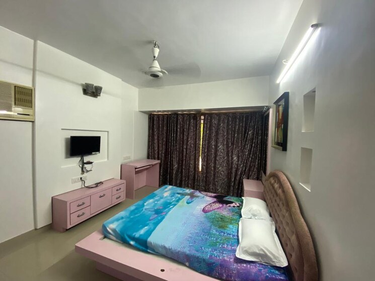 Bedroom, khar west 2 Bedroom 1100 Sq.Ft. Apartment In Khar West Mumbai 8687630