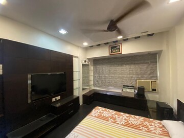 Living Room in 2 BHK Apartment at Khar West – for Rent