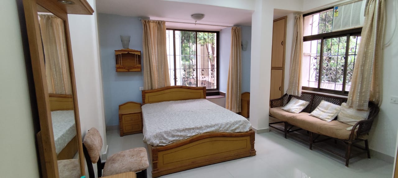 2 BHK Apartment For Rent in Oxford Apartments Bandra West