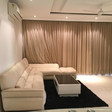 5 BHK Apartment For Rent in Amrit Bhavan, Santacruz West
