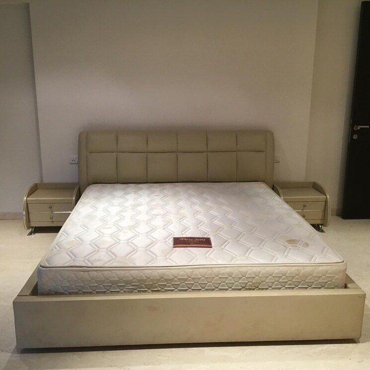 Bedroom, amrit-bhavan 5 Bedroom 3000 Sq.Ft. Apartment In Santacruz West Mumbai 8687638