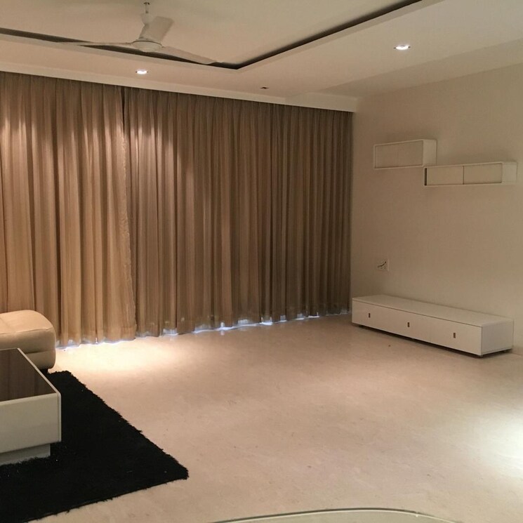 Room, amrit-bhavan 5 Bedroom 3000 Sq.Ft. Apartment In Santacruz West Mumbai 8687638