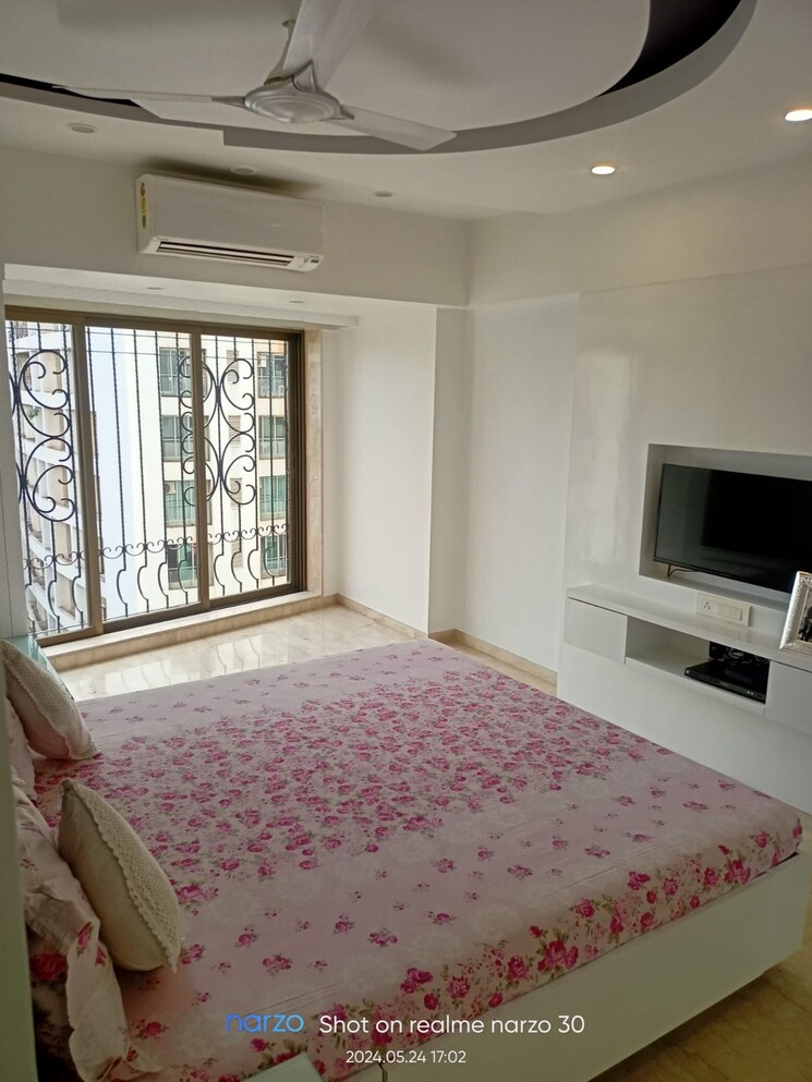 Bedroom, khar west 4 Bedroom 2500 Sq.Ft. Apartment In Khar West Mumbai 8687644