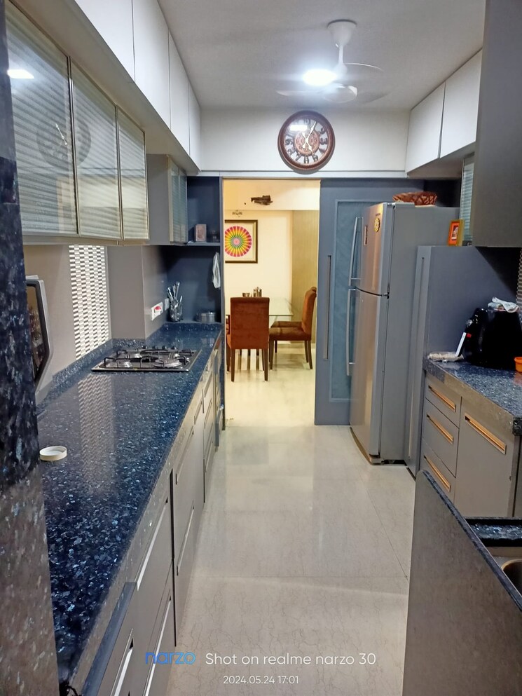 Kitchen, khar west 4 Bedroom 2500 Sq.Ft. Apartment In Khar West Mumbai 8687644