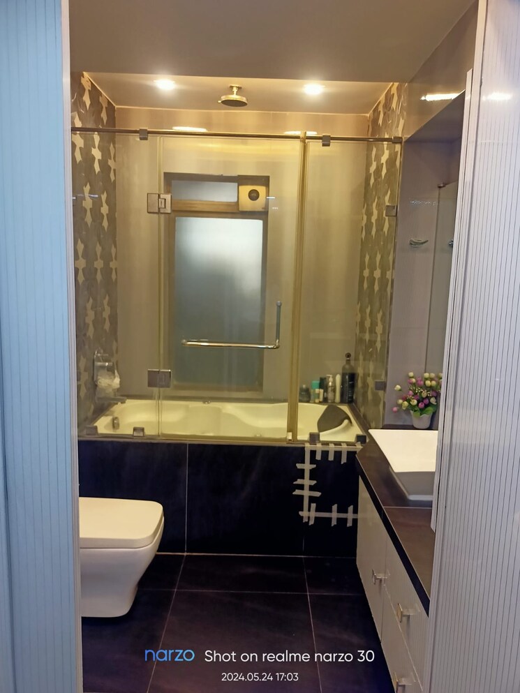 undefined, khar west 4 Bedroom 2500 Sq.Ft. Apartment In Khar West Mumbai 8687644