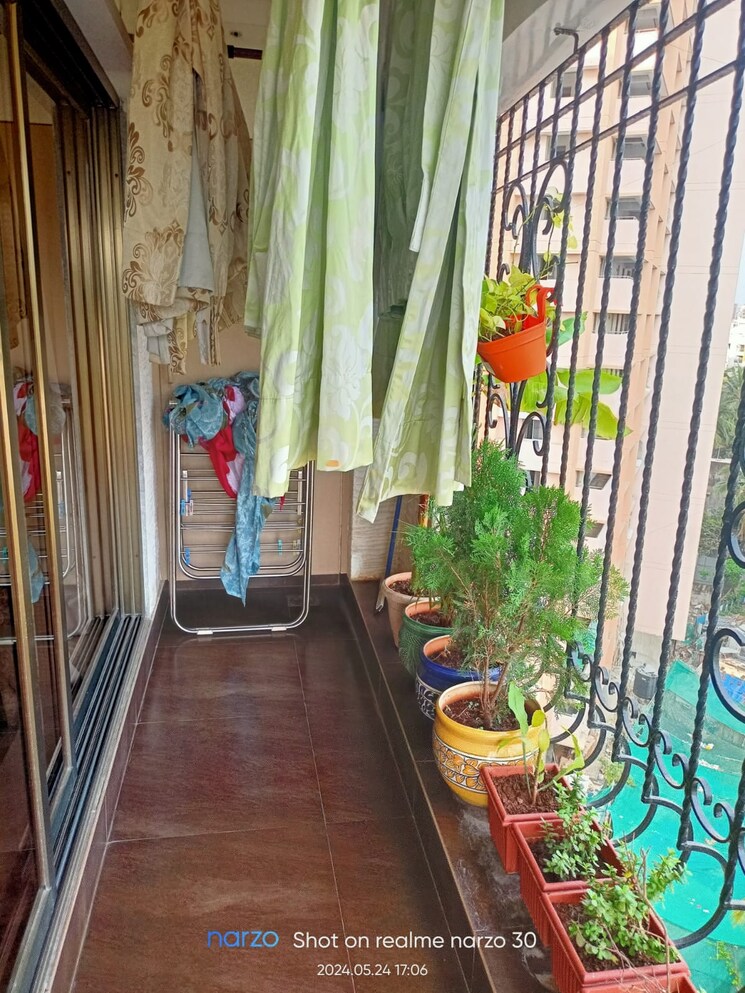 Balcony, khar west 4 Bedroom 2500 Sq.Ft. Apartment In Khar West Mumbai 8687644