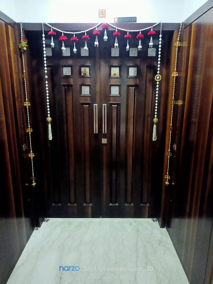 Bedroom, khar west 4 Bedroom 2500 Sq.Ft. Apartment In Khar West Mumbai 8687644