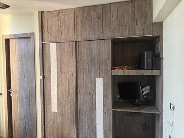 Furnished Amenities in 2 BHK Apartment at One Hiranandani Park, Ghodbunder Road – for Rent