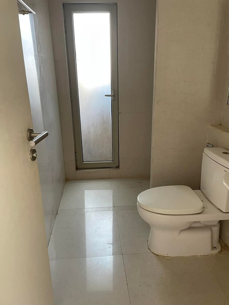 Bathroom, lodha-amara 2 Bedroom 679 Sq.Ft. Apartment In Kolshet Road Thane 8687678