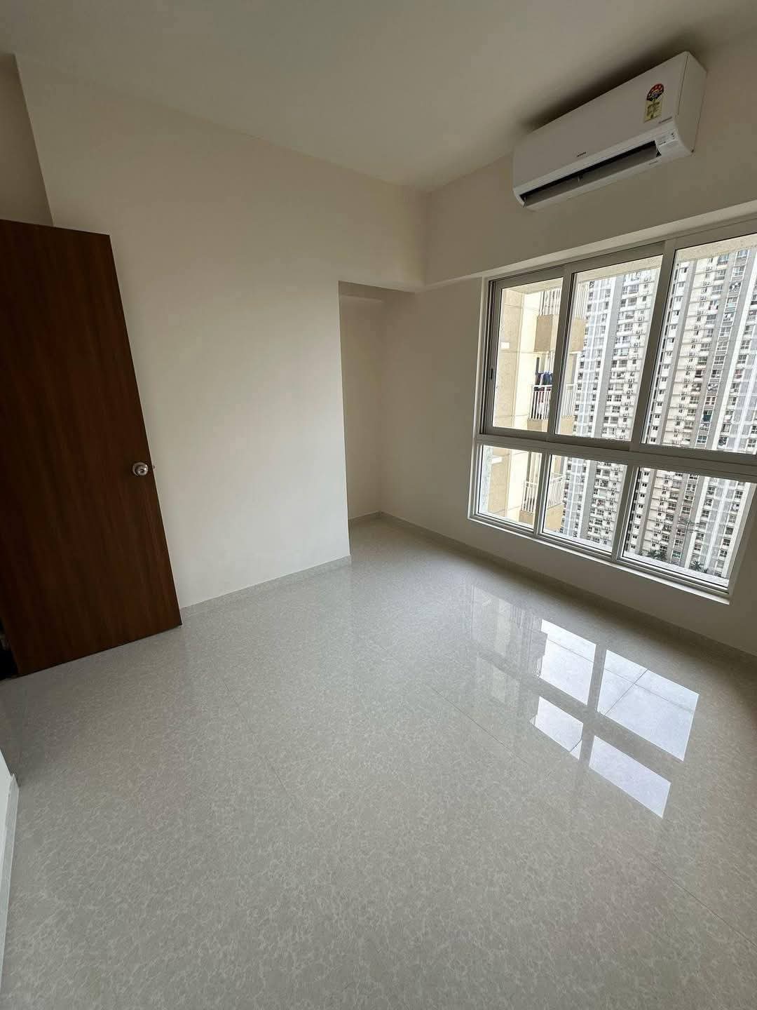 2 BHK + Pooja Room Apartment For Rent in Lodha Amara