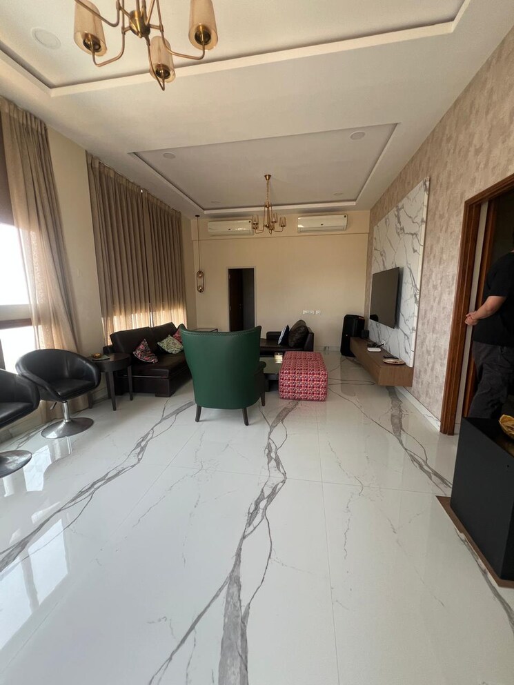 Team Area, sudesh-apartment 4 Bedroom 3000 Sq.Ft. Apartment In Santacruz West Mumbai 8687676