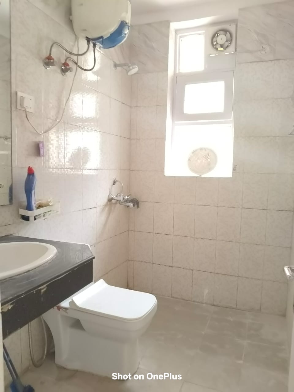 3 BHK + Pooja Room Builder Floor For Rent in Unitech South City II