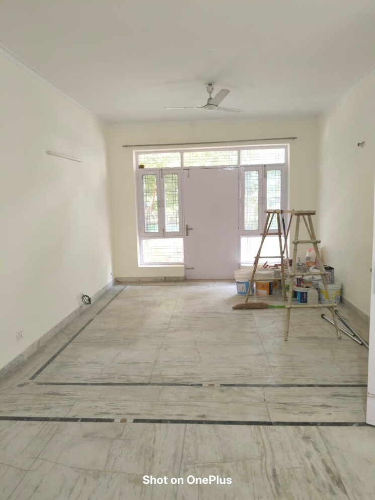 Room, unitech-south-city-ii 3 Bedroom 1300 Sq.Ft. Builder Floor In Sector 50 Gurgaon 8687715