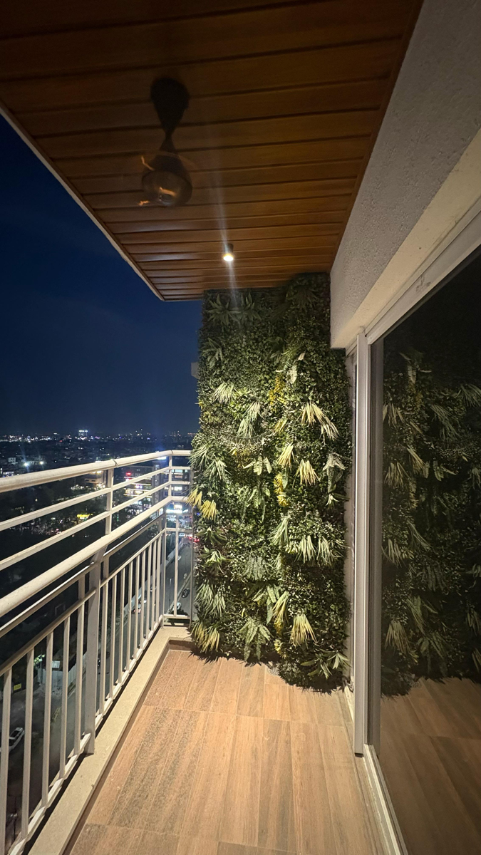 3.5 BHK + Servant Room,Study Room 2150 Sq.Ft. Apartment in Experion Capital