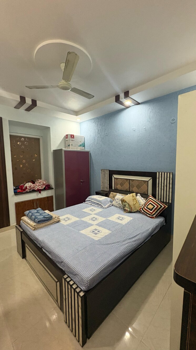 Bedroom, mi-rustle-court 6+ Bedroom 4800 Sq.Ft. Apartment In Malesemau Lucknow 8687763
