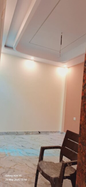 Room in 3 BHK Villa at Chinhat – for Sale