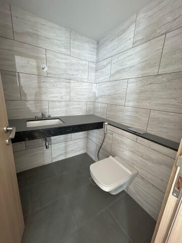 Bathroom in 4 BHK Apartment at Rustomjee Crown, Prabhadevi – for Rent