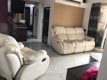 1 BHK Apartment For Rent in HDIL Dheeraj Jamuna, Malad West
