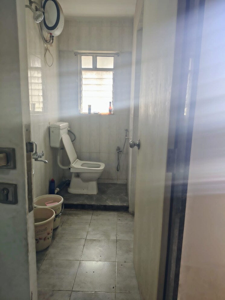 Bathroom, gera-shrishti 1 RK 400 Sq.Ft. Apartment In Wagholi Pune 8687809