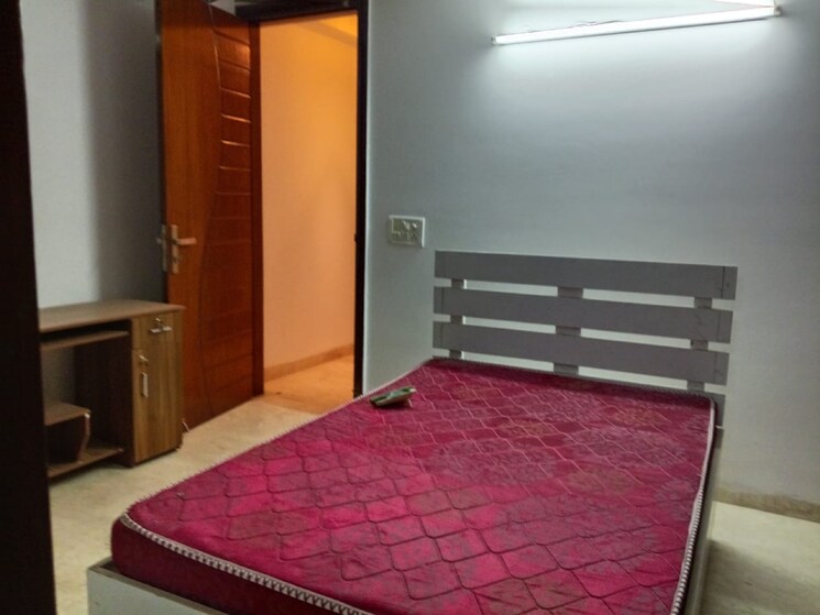 Bedroom, malviya nagar 2 Bedroom 100 Sq.Yd. Builder Floor In Malviya Nagar Delhi 8687825