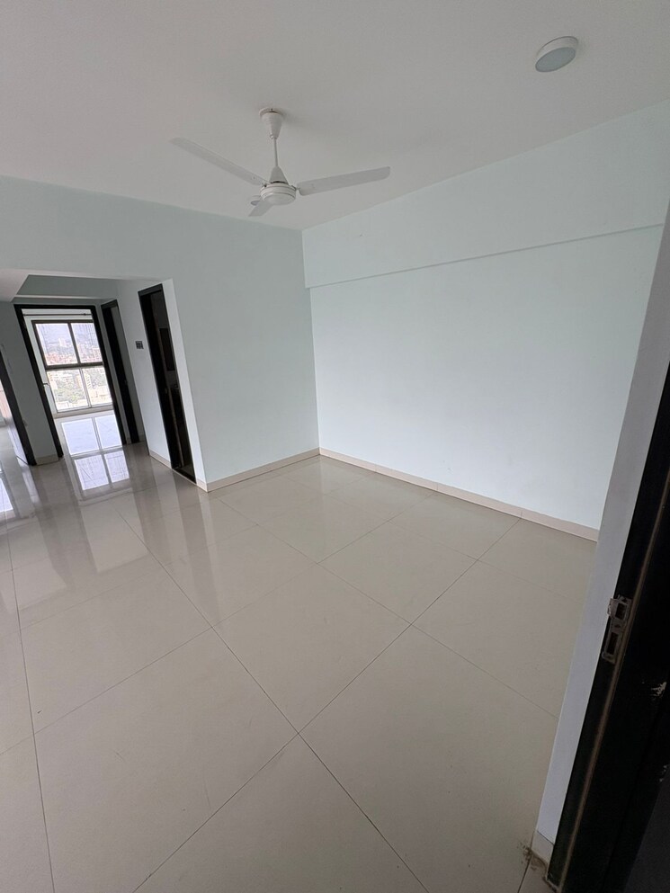 Room, andheri west 3 Bedroom 944 Sq.Ft. Apartment In Andheri West Mumbai 8687831