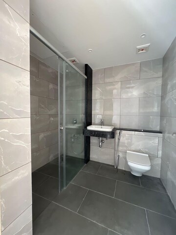 Bathroom in 4 BHK Apartment at Rustomjee Crown, Prabhadevi – for Rent