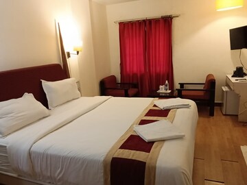 Room in  Pg at Nehrunagar – for Rent