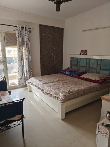Bedroom in 2 BHK Apartment at Supertech Cape Town, Sector 74 – for Rent