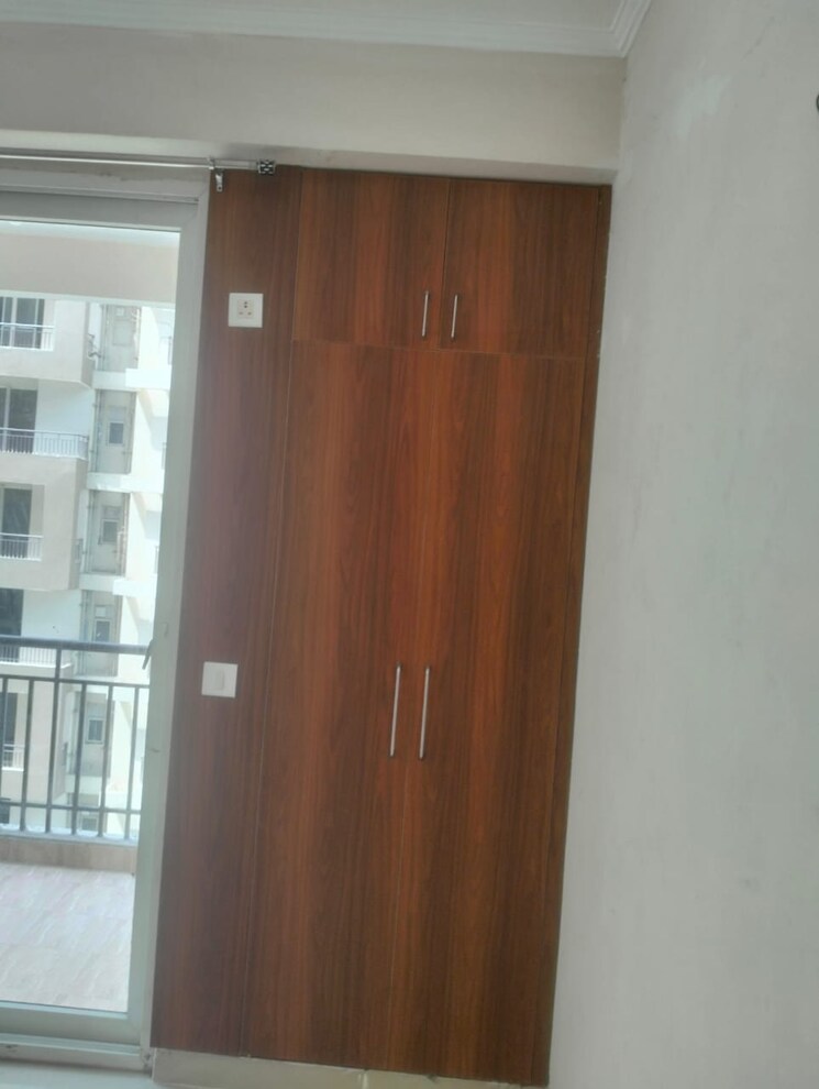 undefined, gardenia-golf-city 3 Bedroom 1350 Sq.Ft. Apartment In Sector 75 Noida 8687849