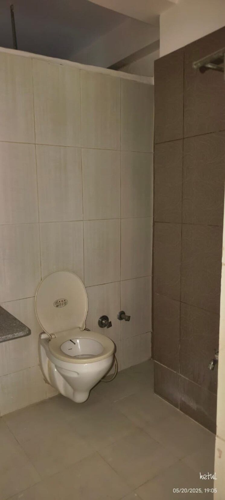 Bathroom, prahlad nagar 2 Bedroom 1300 Sq.Ft. Apartment In Prahlad Nagar Ahmedabad 8687856