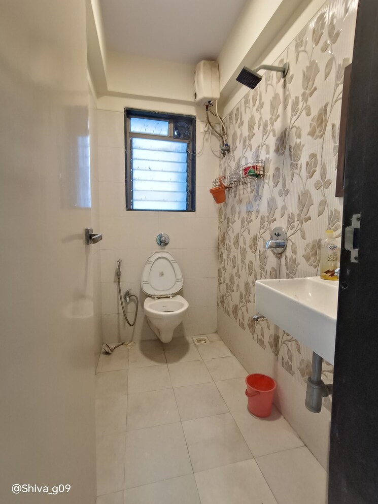 Bathroom, lodha-altia 1 Bedroom 525 Sq.Ft. Apartment In Wadala Mumbai 8687864