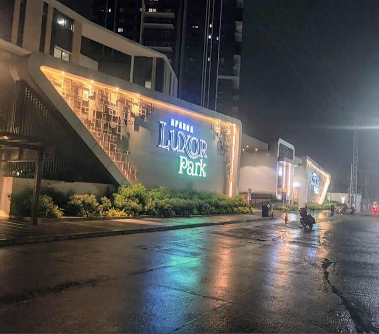 Swimming Pool, aparna-luxor-park 4 Bedroom 3075 Sq.Ft. Apartment In Kondapur Hyderabad 8687872