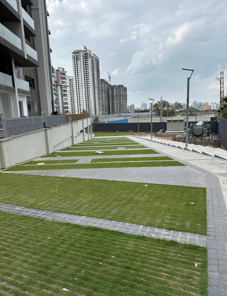 Swimming Pool, aparna-luxor-park 4 Bedroom 3075 Sq.Ft. Apartment In Kondapur Hyderabad 8687872