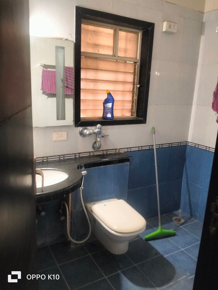 Bathroom, raheja-gardens 2 Bedroom 1100 Sq.Ft. Apartment In Wanwadi Pune 8687873